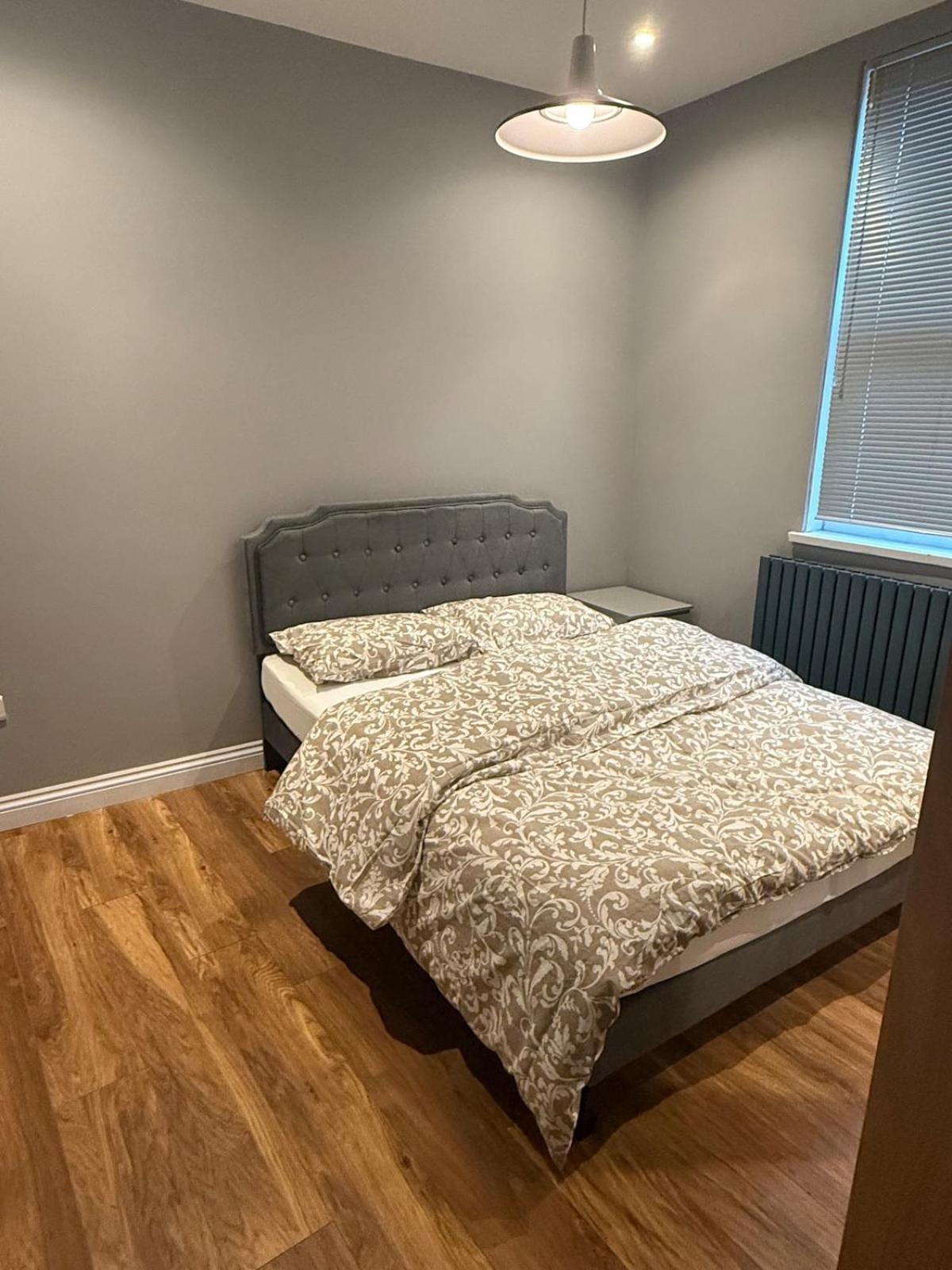 One Bed Flat In Clapham Junction Londra